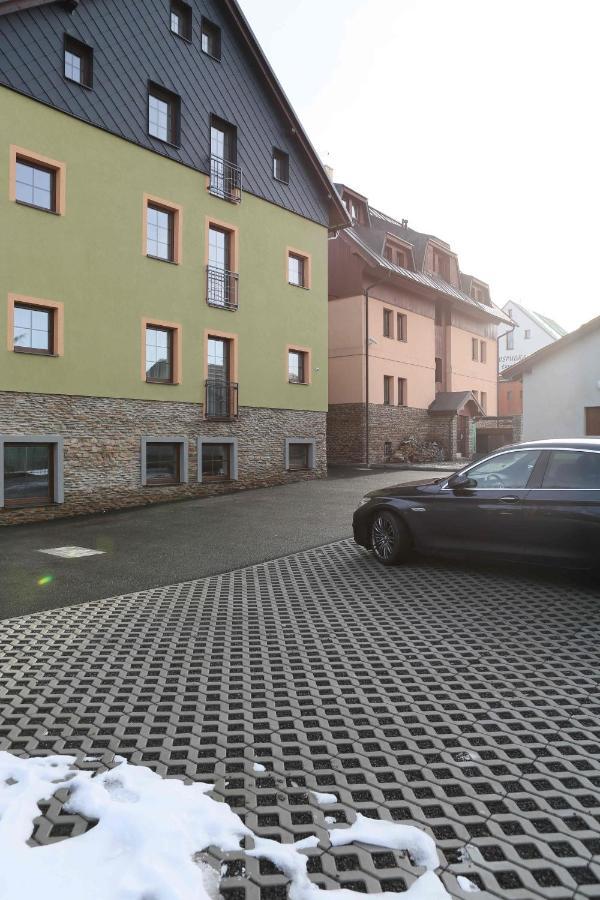 Apartmany Aura Bozi Dar Luaran gambar