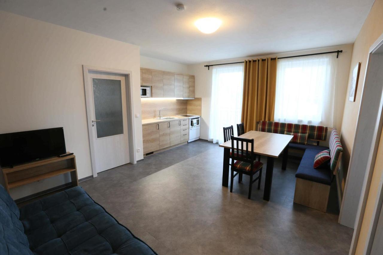 Apartmany Aura Bozi Dar Luaran gambar